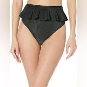 Beach Riot
Beach Riot Daisy Bottom